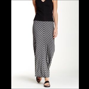 Max Studio Gray Striped Maxi Skirt Size M Stretch